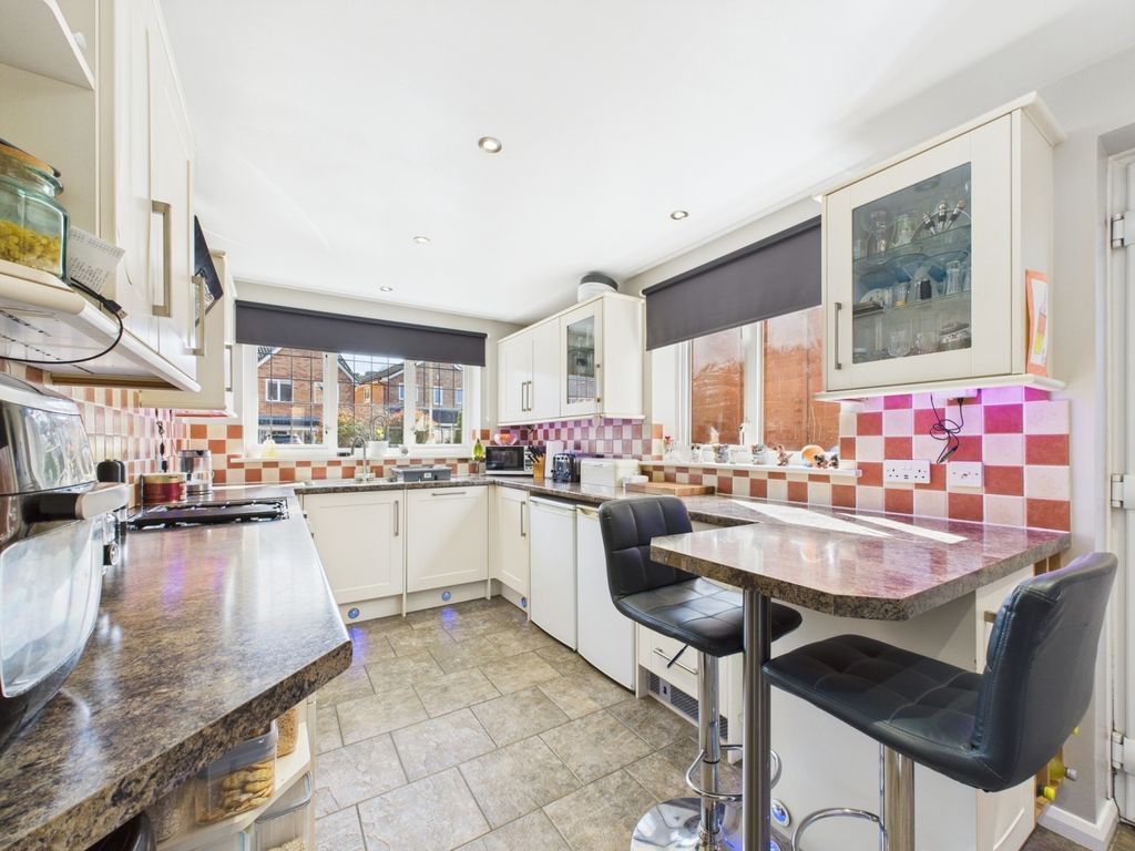 Additional image 3 of 4 bed detached house for saleBed Detached Home, Bordon, Hampshire GU35