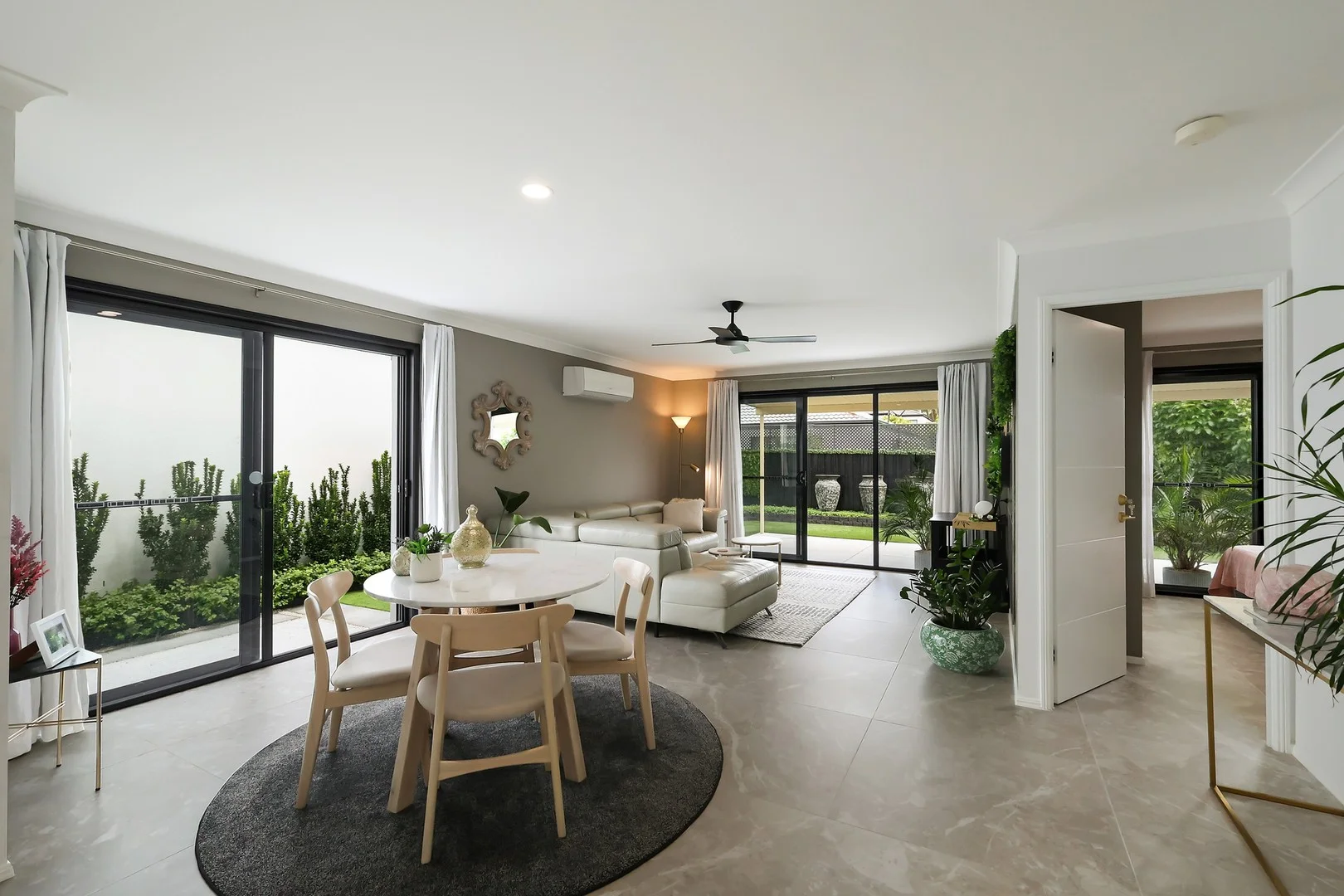 292/64 Gilston Road, Nerang QLD 4211 photo 2