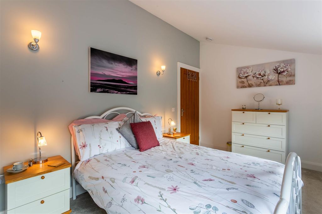 Additional image 25 of 2 bed flat for saleApt 2 Eaisdale House, Shore Road, Whiting Bay. Isle Of Arran KA27