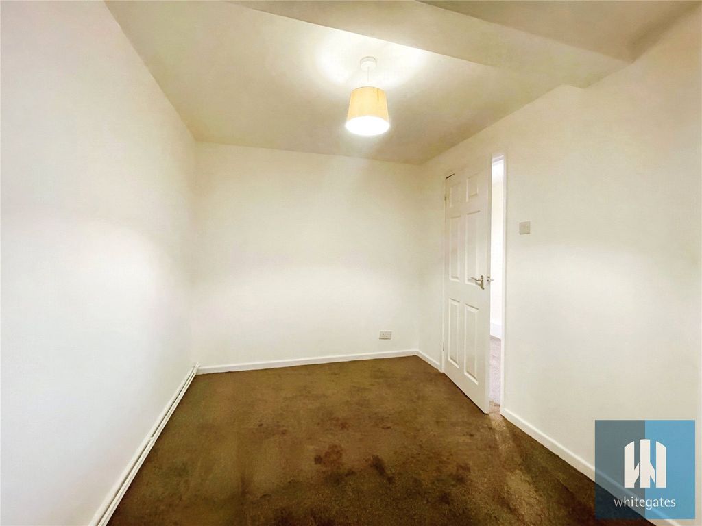 Additional image 4 of 1 bed flat for saleWhinney Hill Park, Brighouse, West Yorkshire HD6