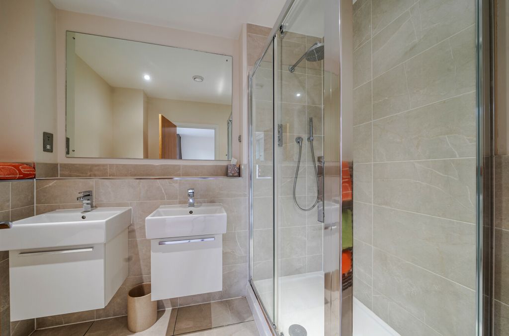 Additional image 9 of 2 bed flat for saleAlmansa Way, Lymington SO41
