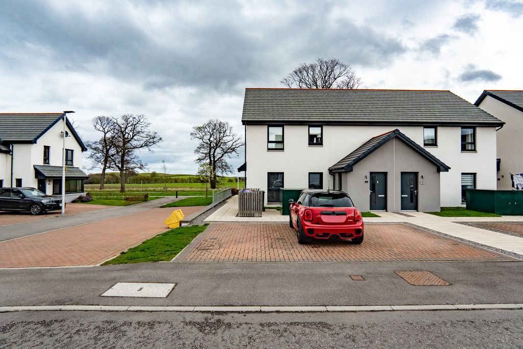 2 bed flat for saleJasmine Drive, Elgin IV30