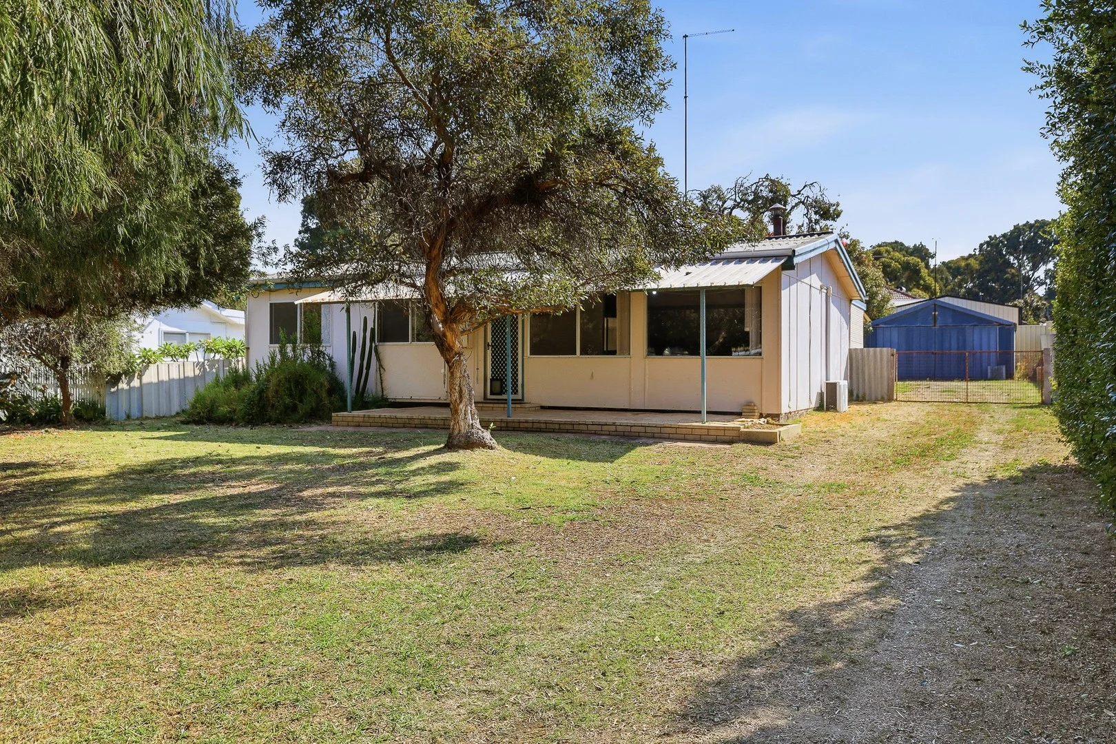 24 Andante Street, Falcon WA 6210