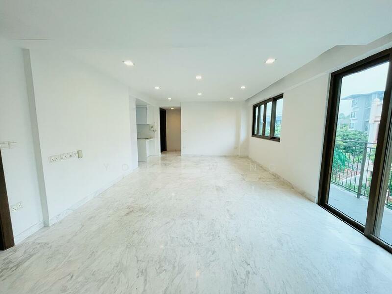 77 Sophia Road photo 2