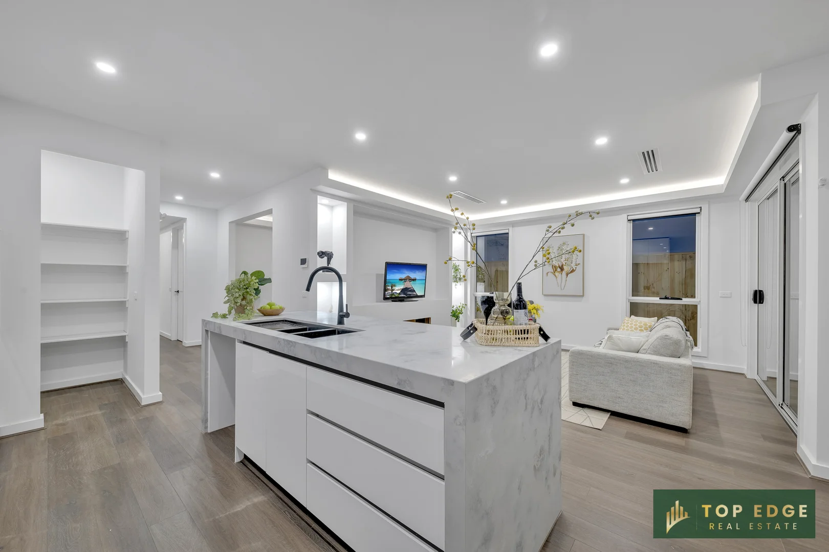 Additional image 16 of 44 Maryanne Way, Fraser Rise VIC 3336