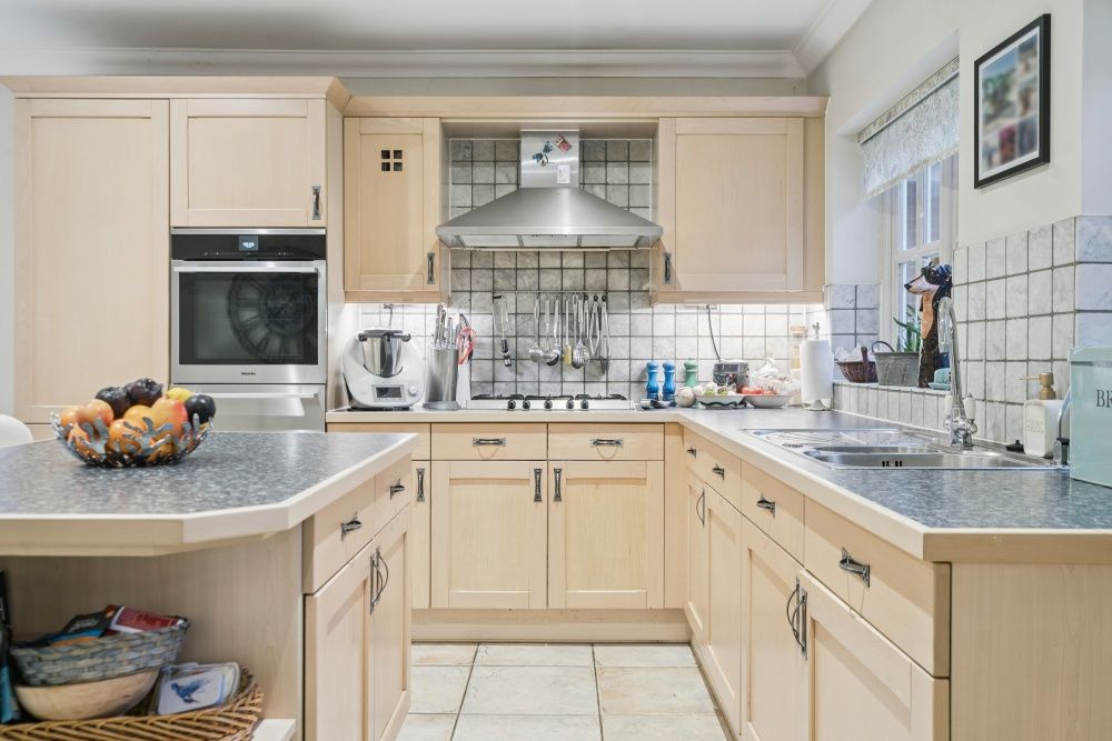 Additional image 18 of 5 bed detached house for saleMaple House, Northern Heights, Bourne End, Buckinghamshire SL8