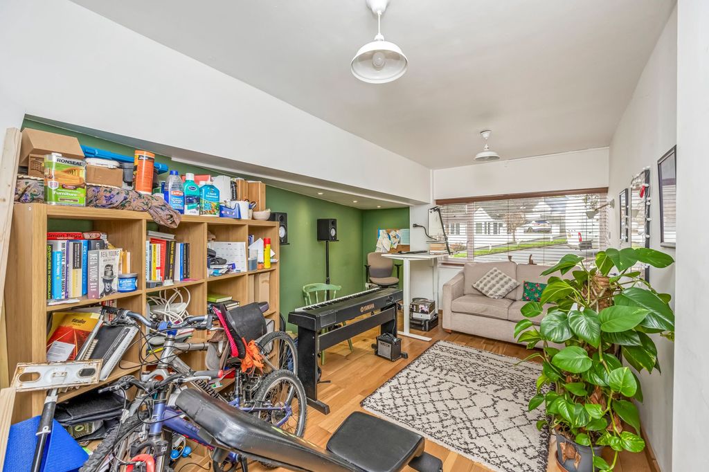 Additional image 20 of 3 bed semi-detached house for saleCarden Crescent, Brighton BN1