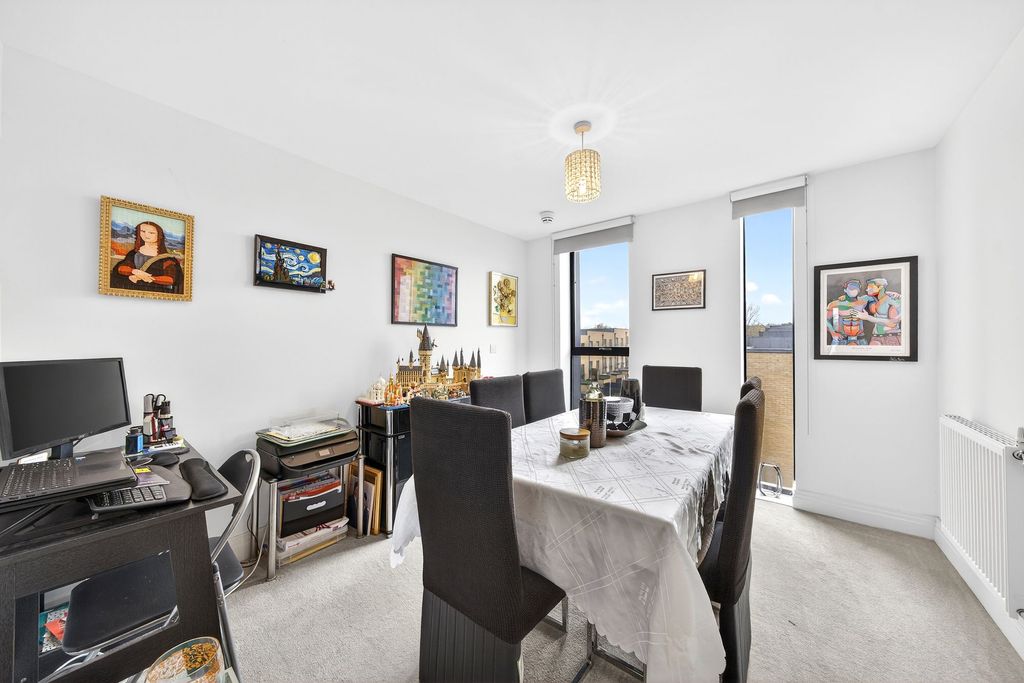 Additional image 8 of 2 bed flat for saleStudio Way, Borehamwood WD6