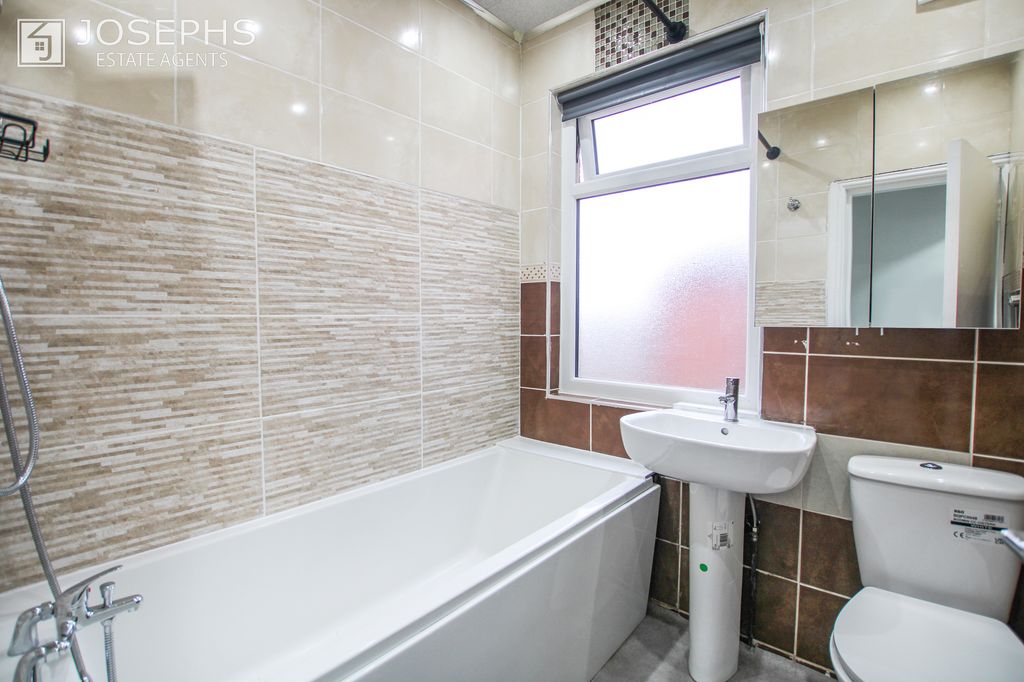 Additional image 14 of 5 bed end terrace house for saleEllesmere Road, Bolton BL3
