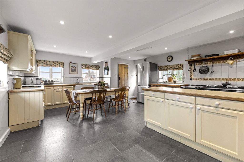 Additional image 4 of 5 bed detached house for saleCradle Lane, Dockenfield, Hampshire GU35