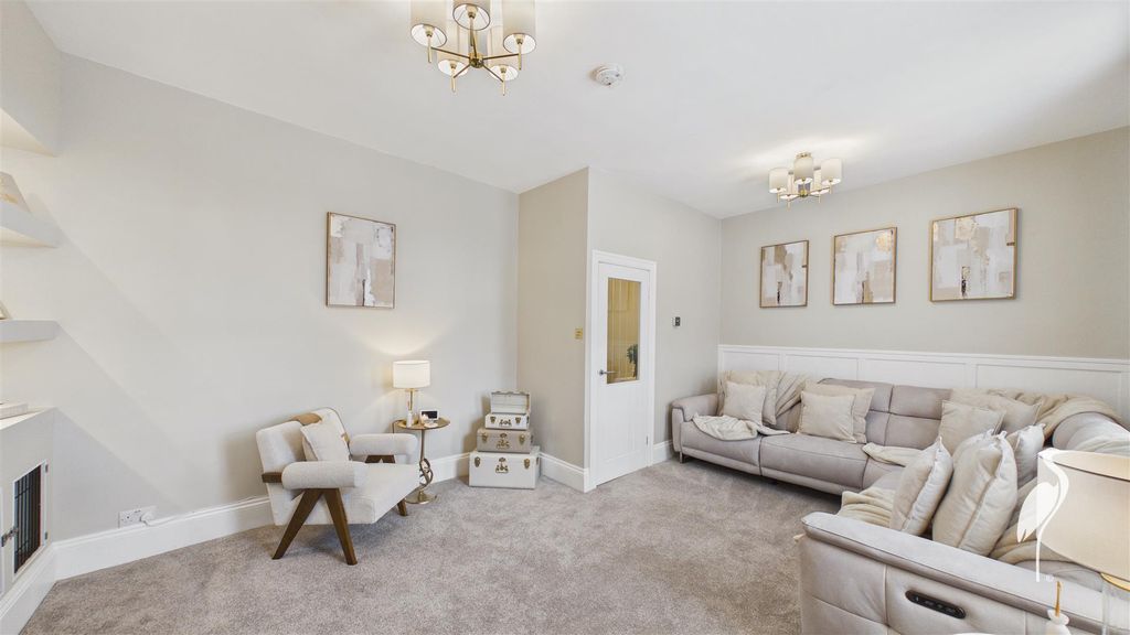 2 bed flat for salePages Buildings, Boldon Colliery NE35 photo 2