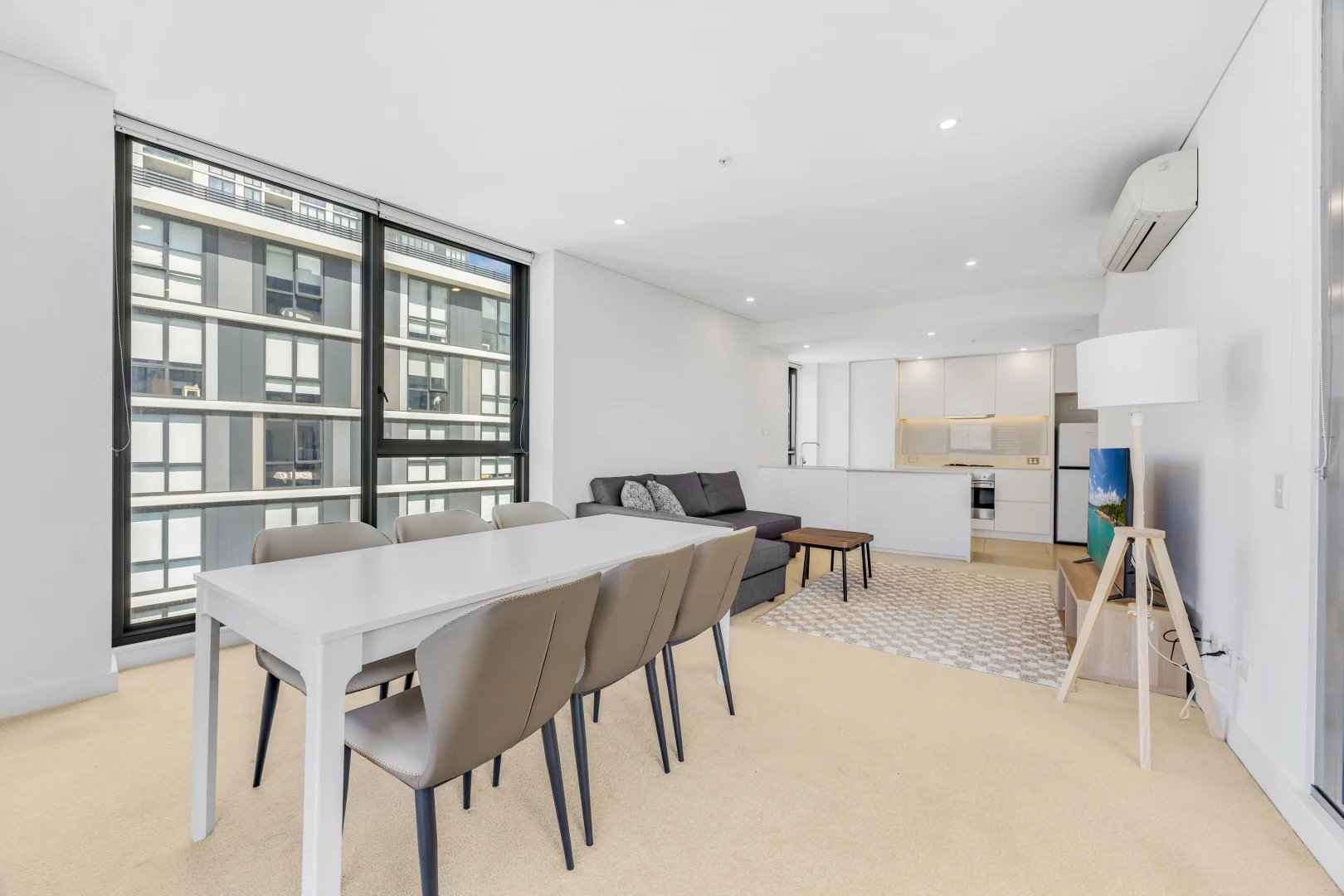 Additional image 3 of 1301/2 Chisholm Street, Wolli Creek NSW 2205