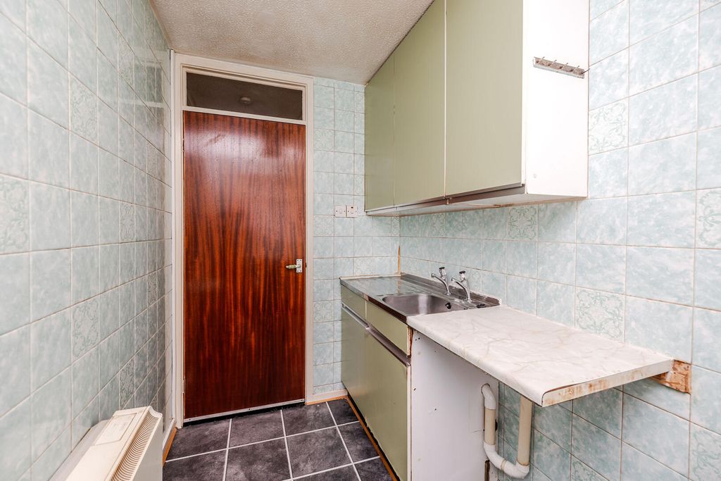 Additional image 10 of 1 bed flat for saleCrofton Way, Newcastle Upon Tyne NE15