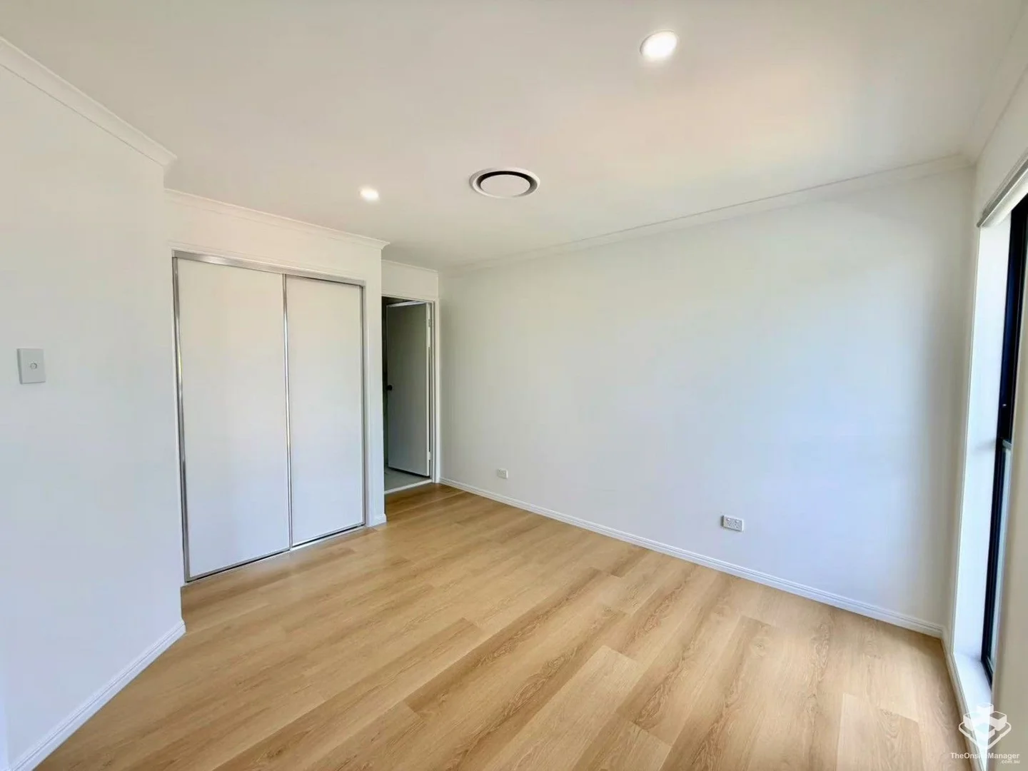 Additional image 16 of 8 Lancaster Circuit, Stretton QLD 4116