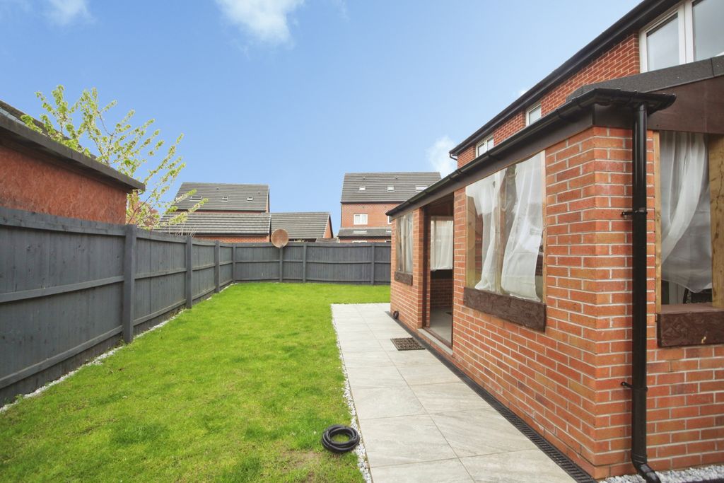 Additional image 16 of 4 bed detached house for saleCastle Way, Newport NP10
