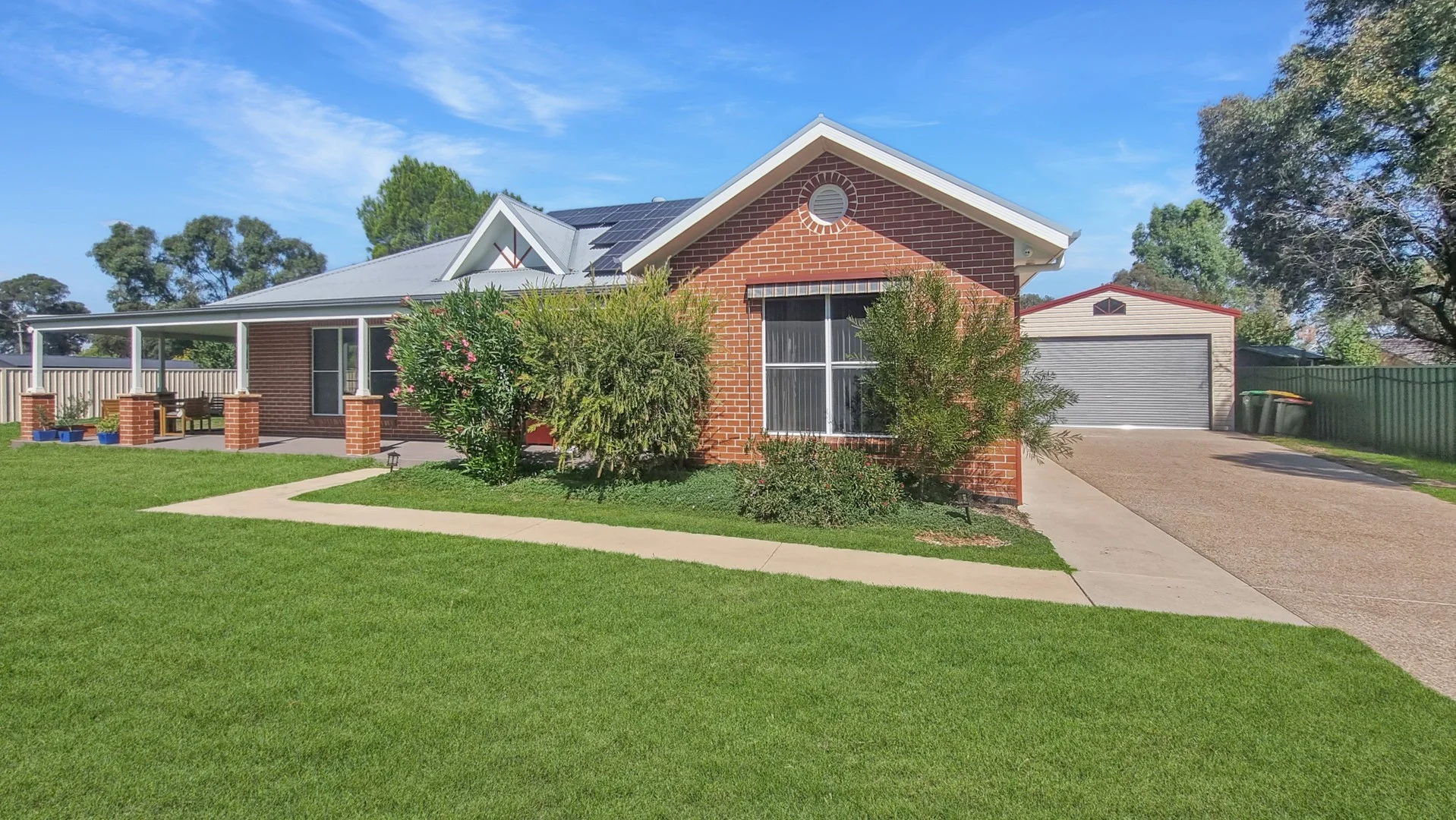 10 Little Street, Boorowa NSW 2586