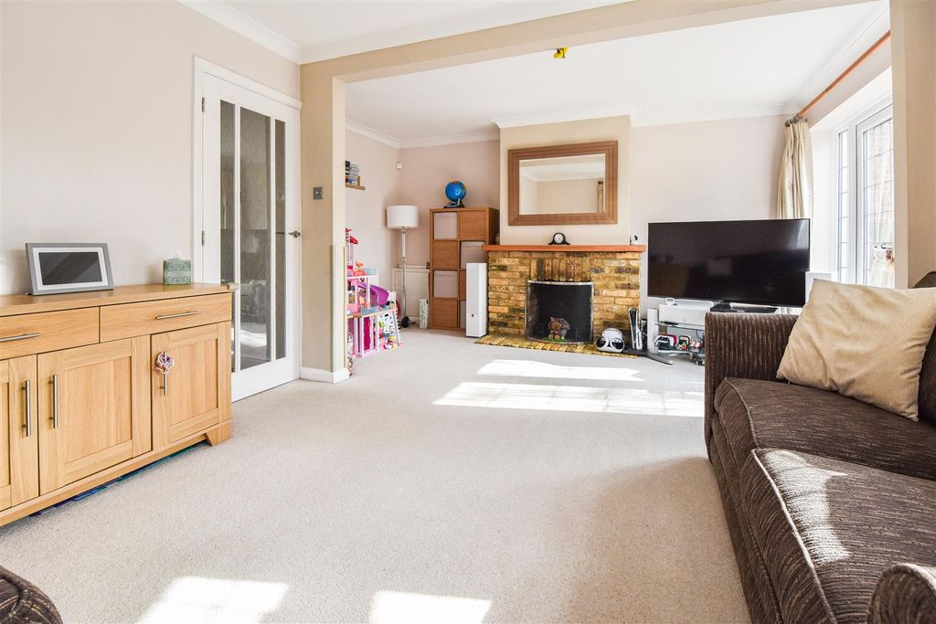 Additional image 8 of 4 bed detached house for saleThe Gardens, Doddinghurst, Brentwood CM15