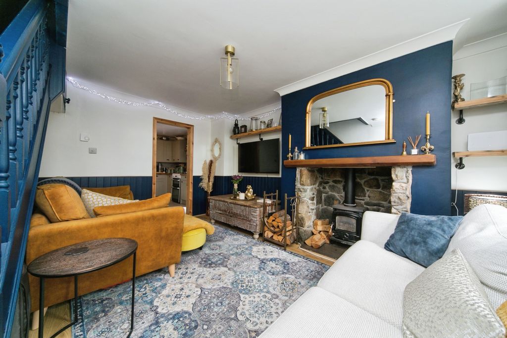 3 bed end terrace house for saleBodffordd, Llangefni LL77