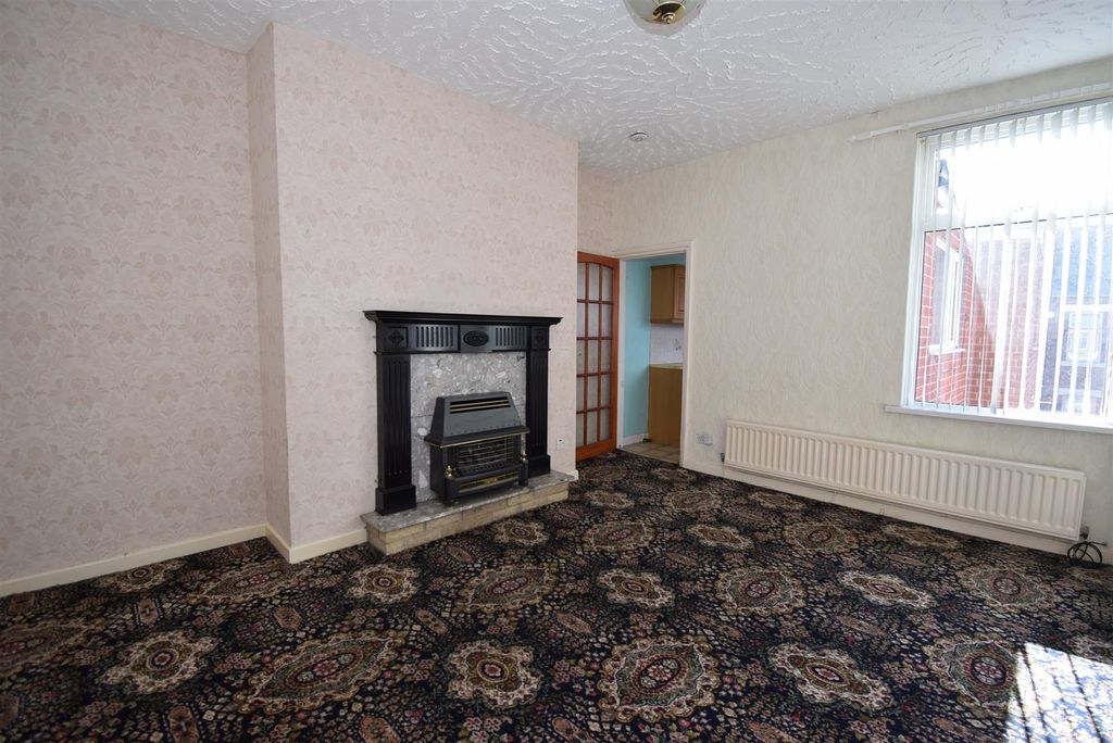Additional image 2 of 2 bed flat for saleVine Street, South Shields NE33