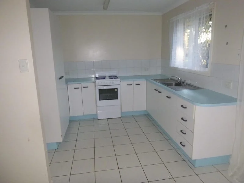 18 Central Avenue, Thabeban QLD 4670 photo 2