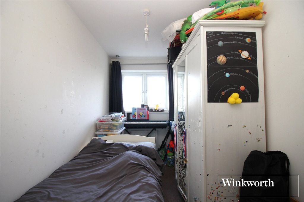 Additional image 7 of 2 bed flat for saleTodd Close, Borehamwood, Hertfordshire WD6