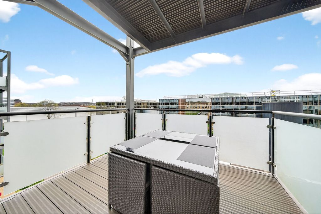Additional image 3 of 2 bed flat for saleStudio Way, Borehamwood WD6