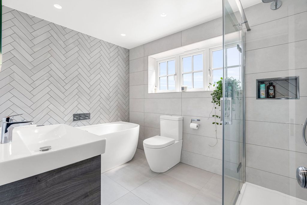 Additional image 26 of 4 bed detached house for saleLongaford Way, Hutton Mount, Brentwood CM13