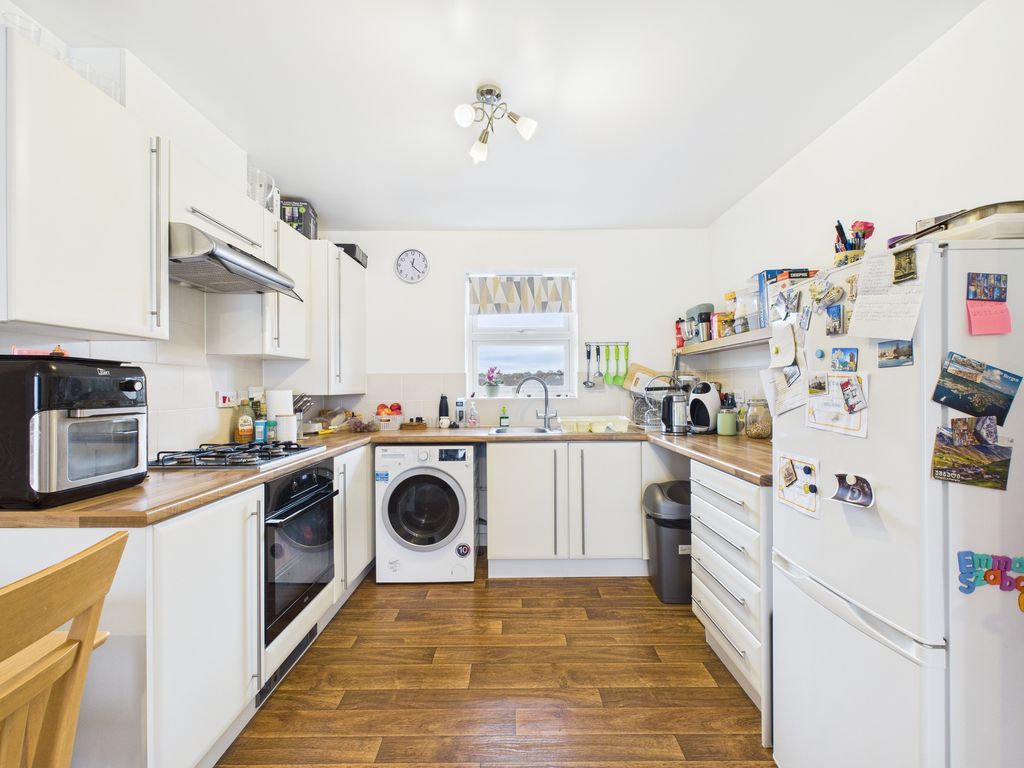 Additional image 3 of 2 bed flat for saleTeeswater Walk, Bridgwater TA6