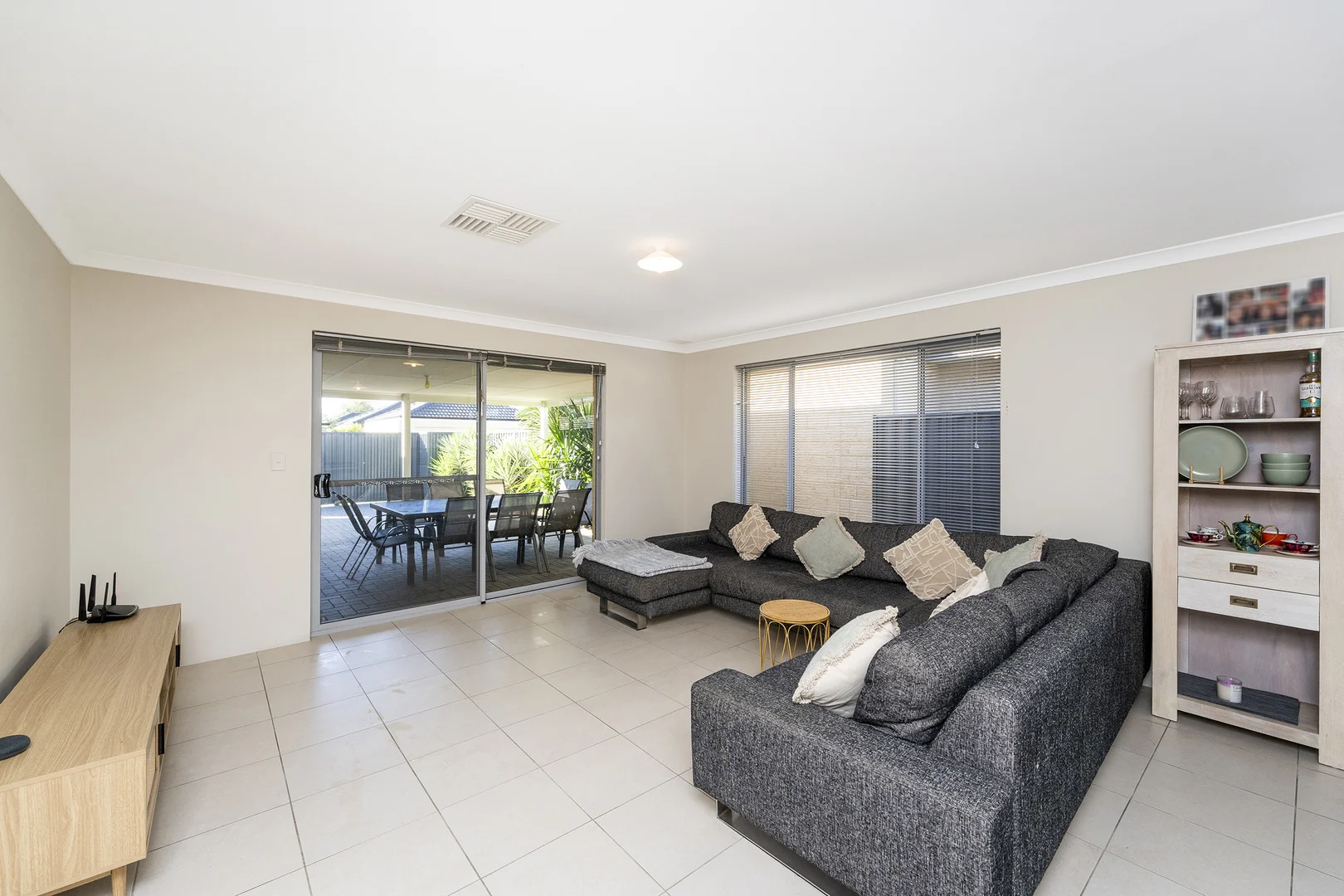 4 Saxon Lane, Baldivis WA 6171 photo 4