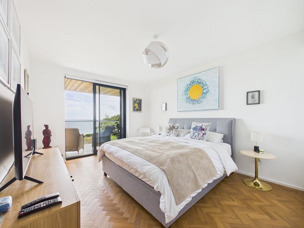 Additional image 3 of 2 bed flat for saleNorth Foreland Avenue, Broadstairs CT10