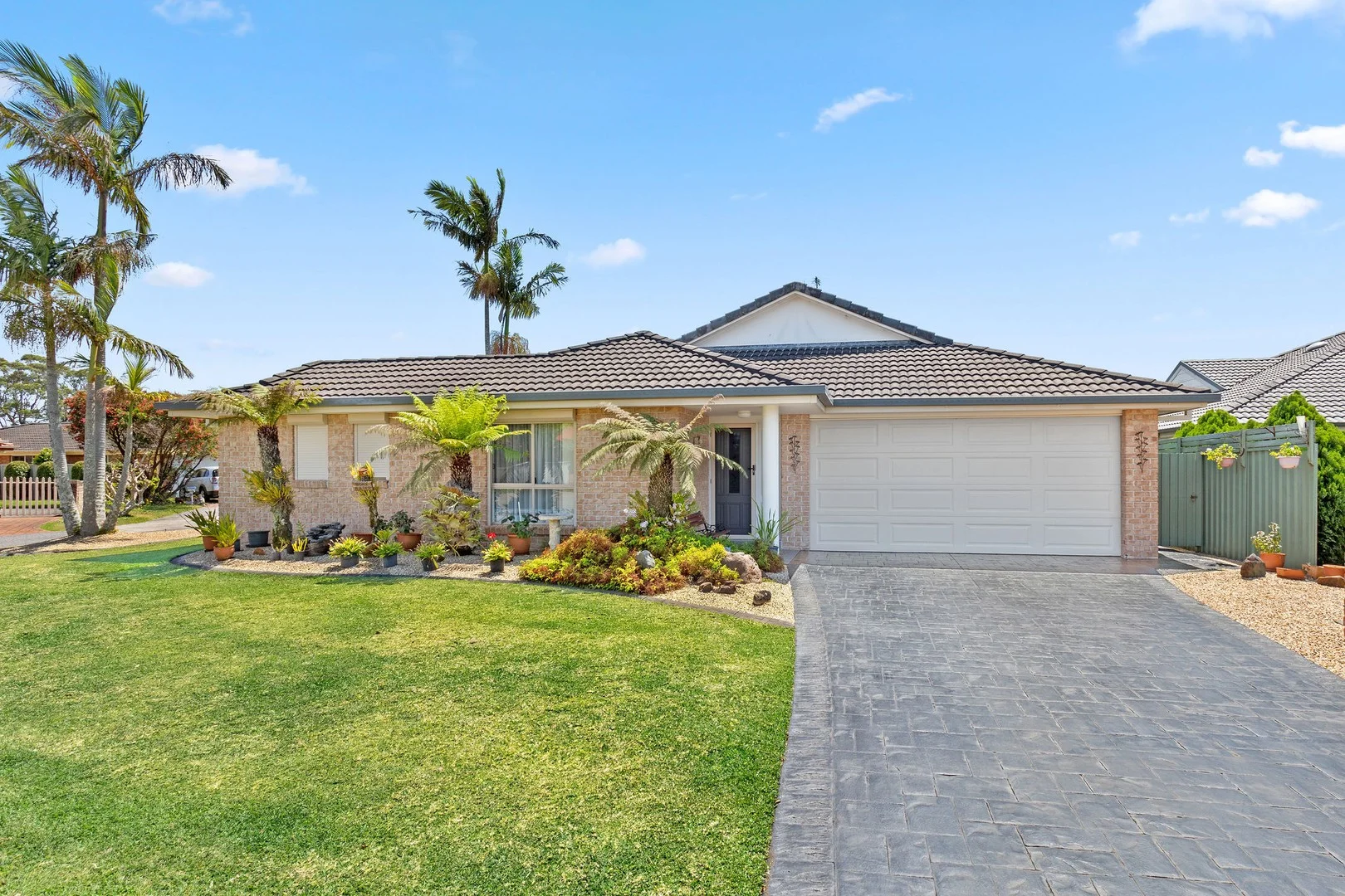 1 Cedar Grove, Forster NSW 2428