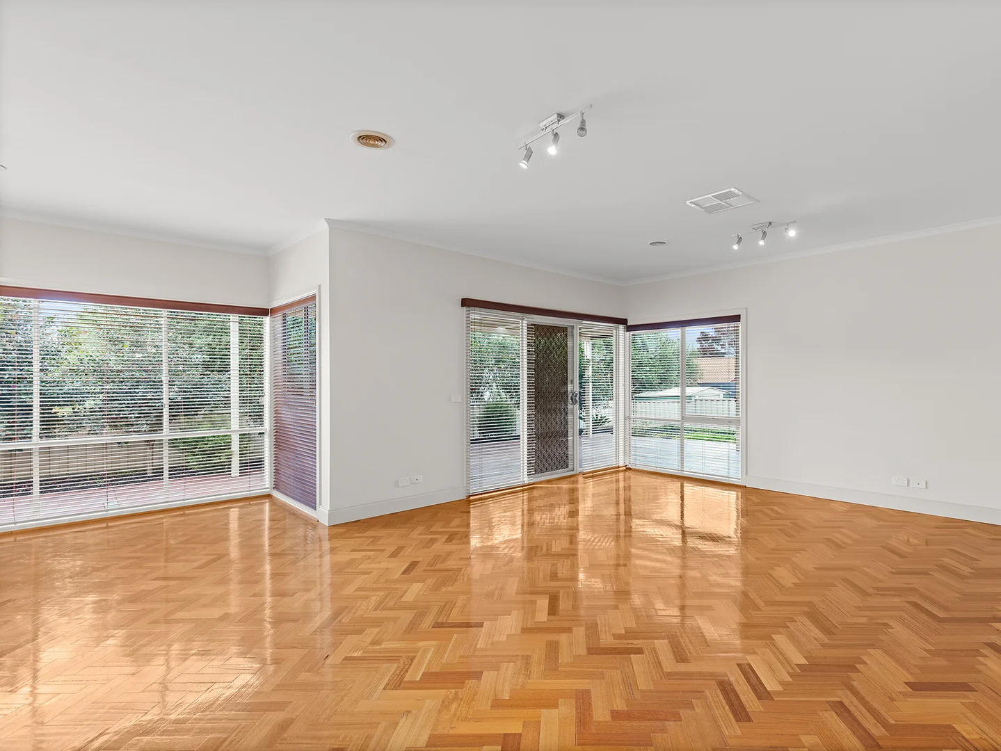 Additional image 4 of 26 Berthon Crescent, Hillside VIC 3037