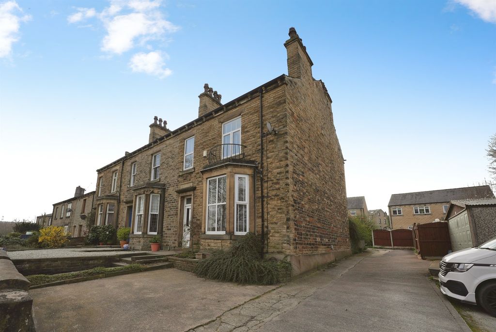 Additional image 8 of 4 bed end terrace house for saleBradford Road, Brighouse HD6
