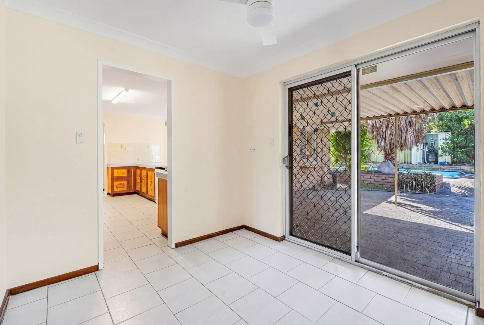 92 Nannatee Way, Wanneroo WA 6065 photo 5