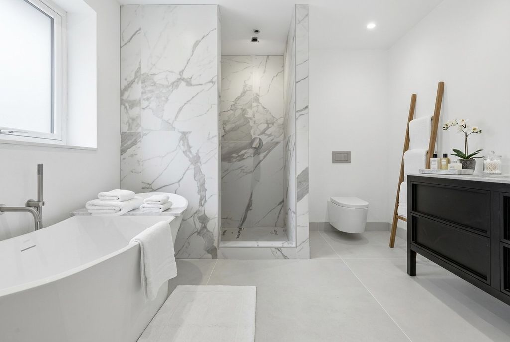 Additional image 16 of 5 bed detached house for saleThe Sherwoods, Doddinghurst, Brentwood CM15