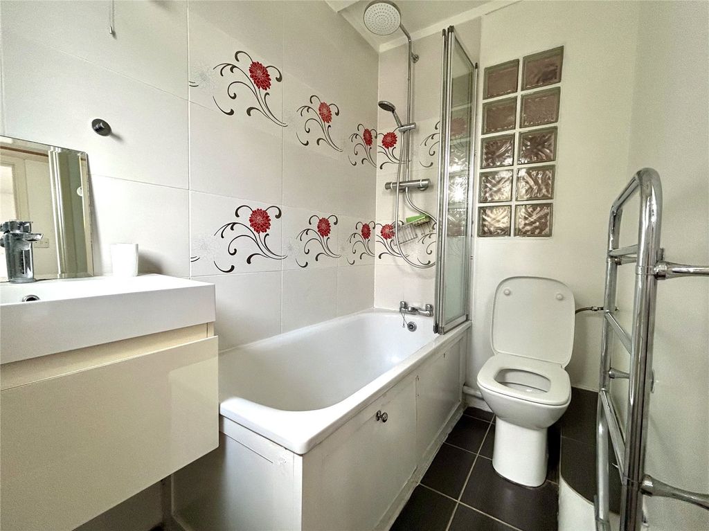 Additional image 5 of 1 bed flat for saleOakfield Court, Blandford Forum, Dorset DT11