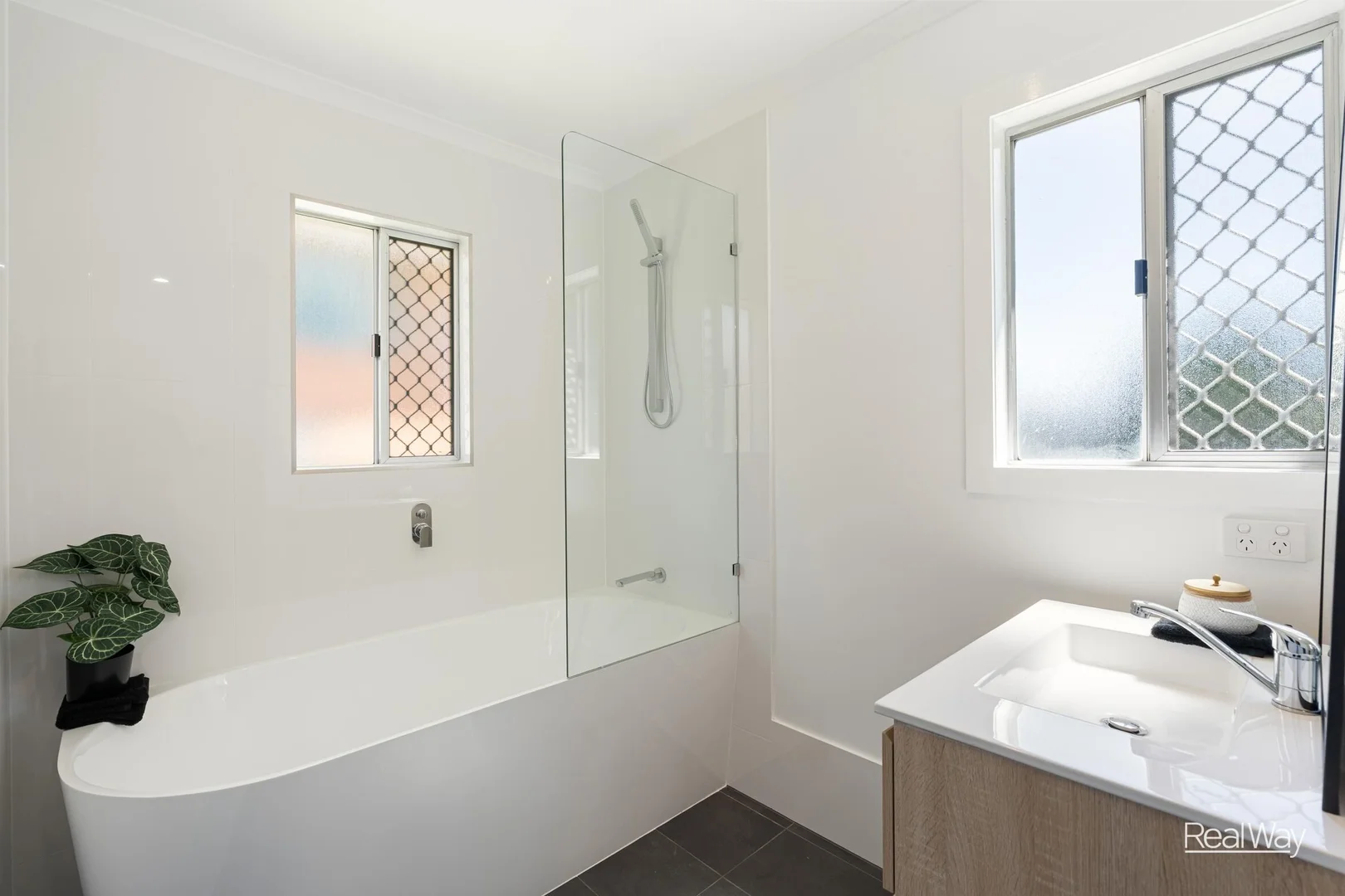 Additional image 10 of 27 Obst Street, Harristown QLD 4350