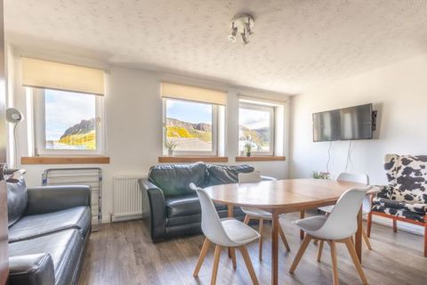 St Leonards Street, Edinburgh EH8