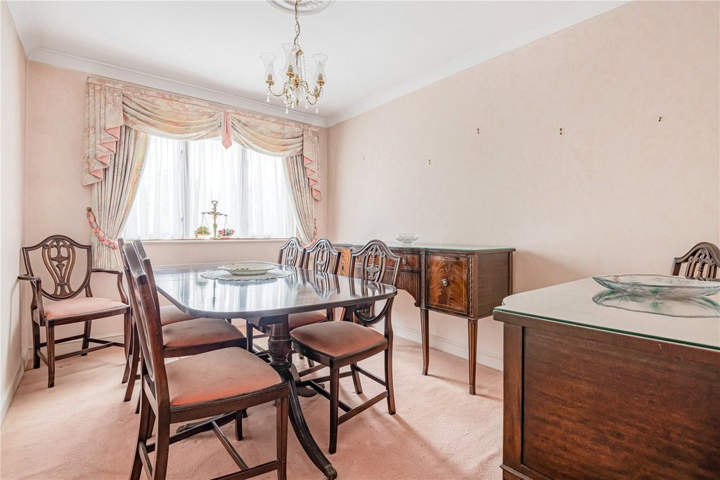 Additional image 16 of 3 bed flat for saleAllum Lane, Elstree, Borehamwood, Hertfordshire WD6