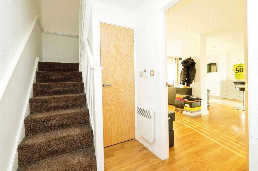 Additional image 2 of 3 bed flat for saleGeoffrey Watling Way, Norwich, Norfolk NR1