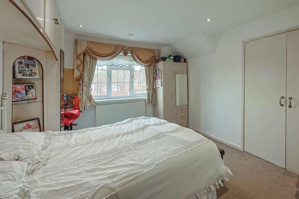 Additional image 19 of 6 bed detached house for saleNorth View Drive, Brierley Hill DY5