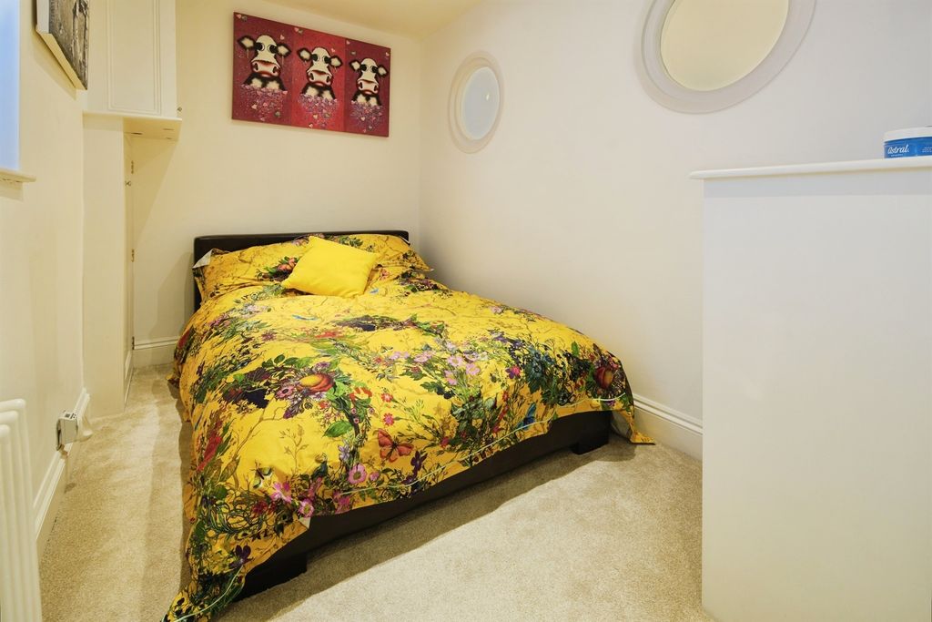 Additional image 11 of 3 bed flat for saleSussex Square, Brighton BN2