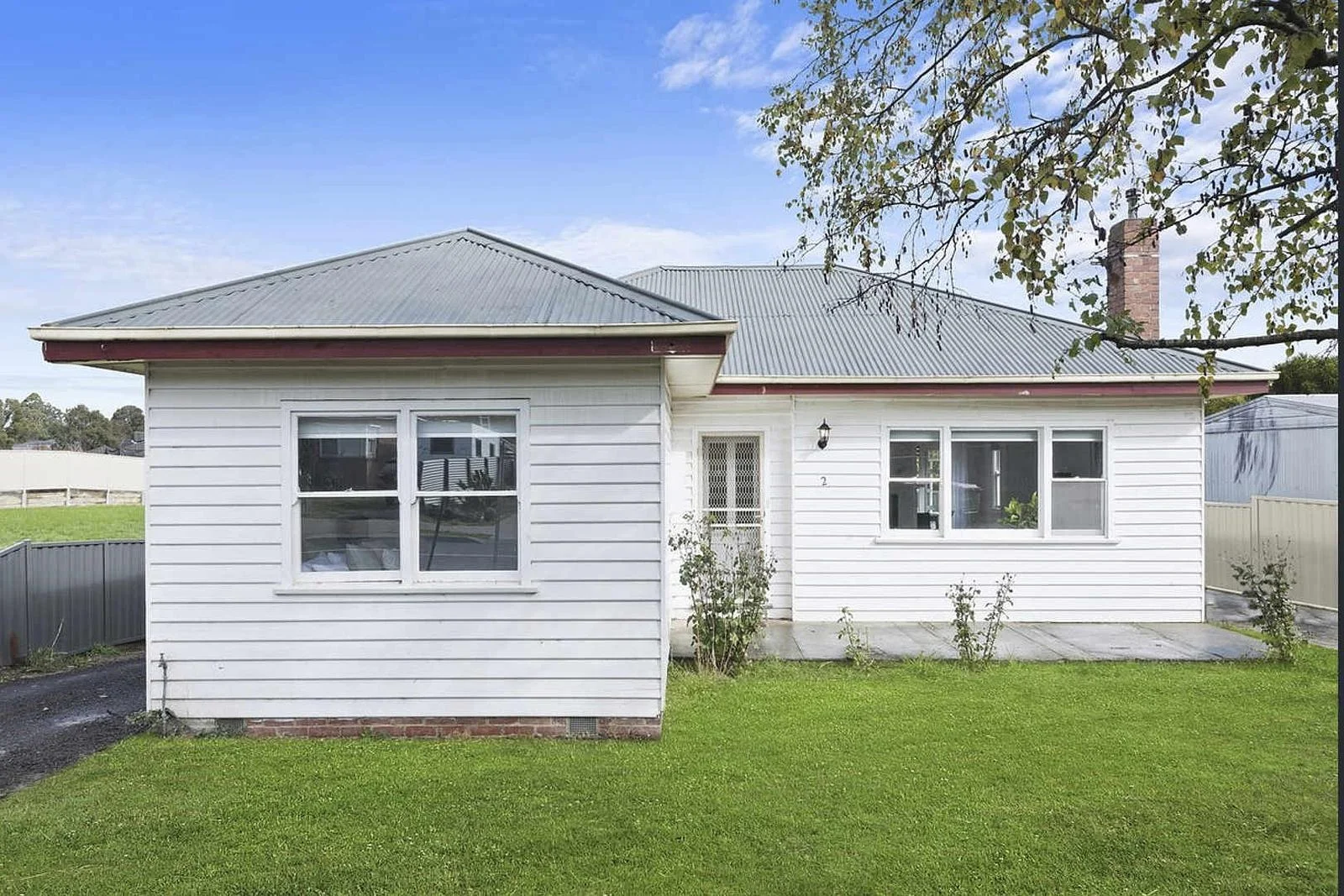 2 Middlin Street, Brown Hill VIC 3350