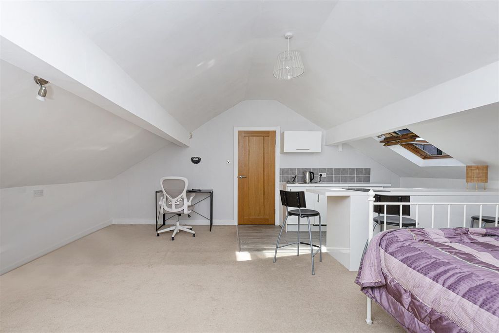 Additional image 40 of 4 bed detached house for saleBeaconsfield Road, Clayton, Bradford BD14