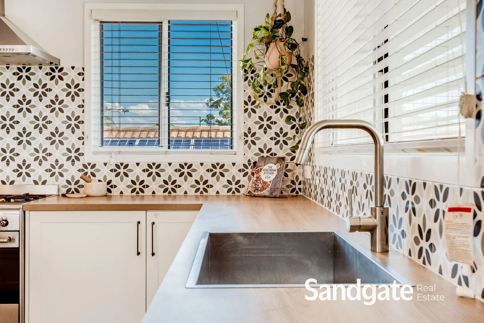 Additional image 8 of 14 Verney Street, Sandgate QLD 4017
