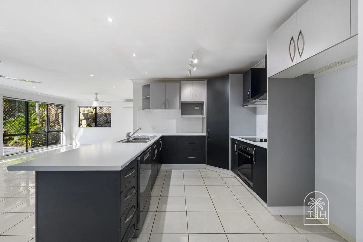 Additional image 3 of 18 Stone Brook Court, Cashmere QLD 4500