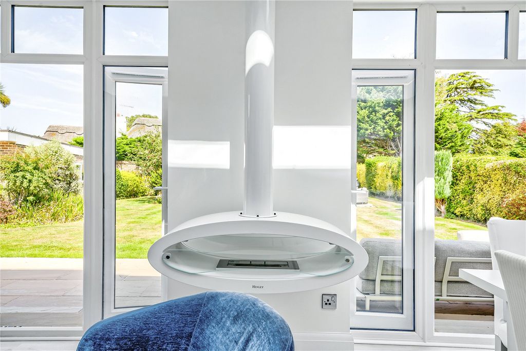 Additional image 15 of 6 bed detached house for saleSouth Walk, Middleton-On-Sea, West Sussex PO22