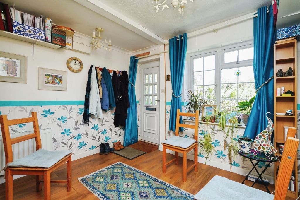 Additional image 3 of 2 bed flat for saleHill House, Overthorpe, Banbury OX17