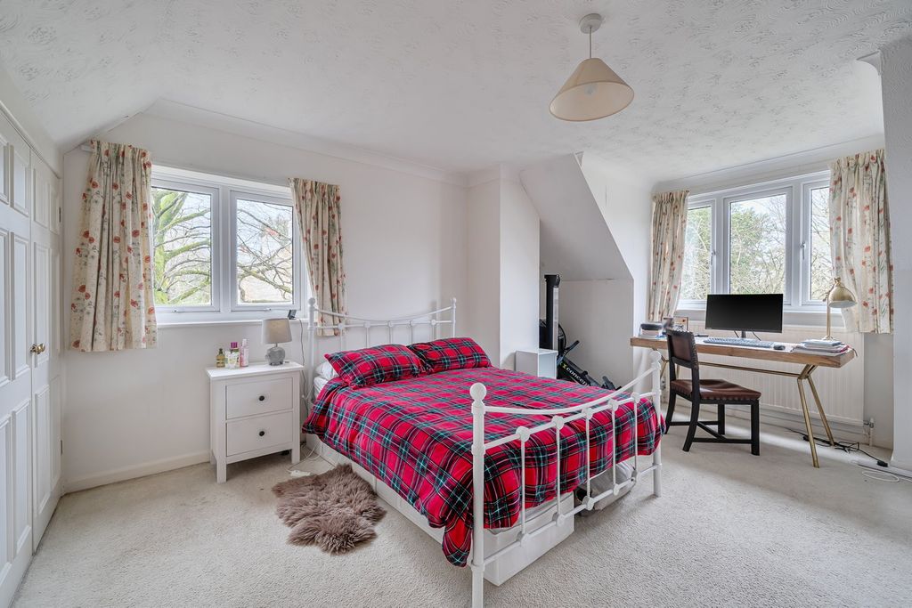 Additional image 7 of 3 bed chalet for saleLyndhurst Road, Brockenhurst SO42