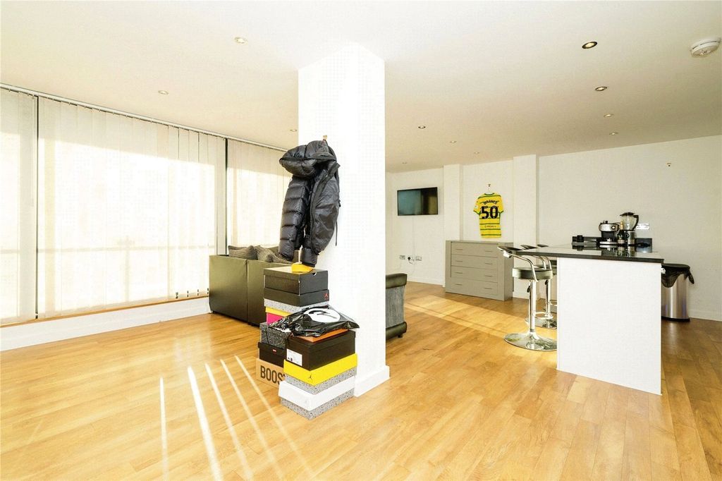 Additional image 13 of 3 bed flat for saleGeoffrey Watling Way, Norwich, Norfolk NR1